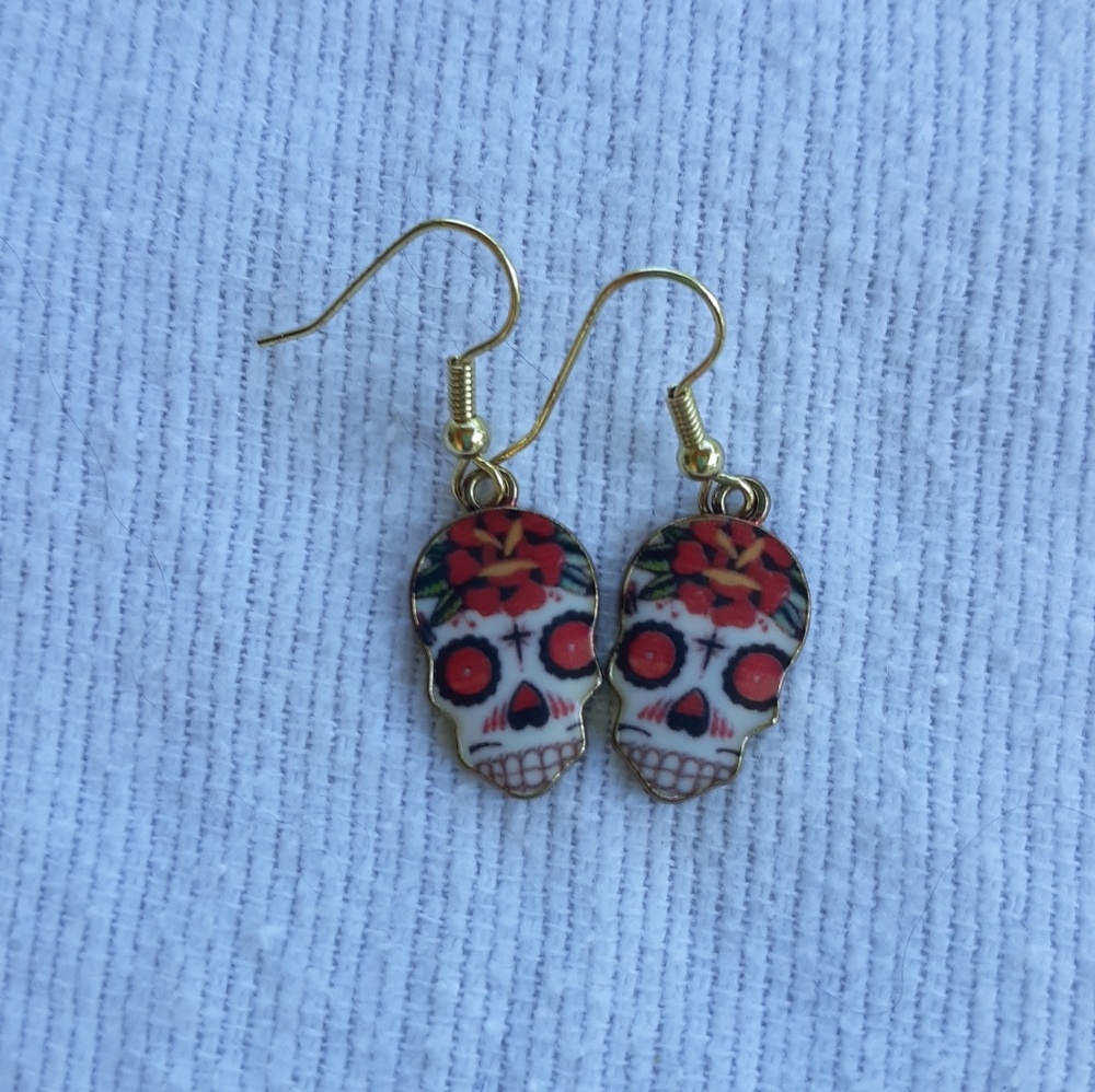 Scull Dead of dawn earrings - Picture 6 of 6